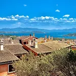 Hotel apartamentowy Borgo Punta La Maddalena (Sassari)