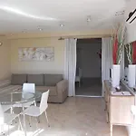 Hotel apartamentowy Borgo Punta La Maddalena (Sassari)