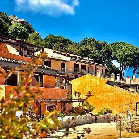 Borgo Punta 4* Λα Μανταλένα