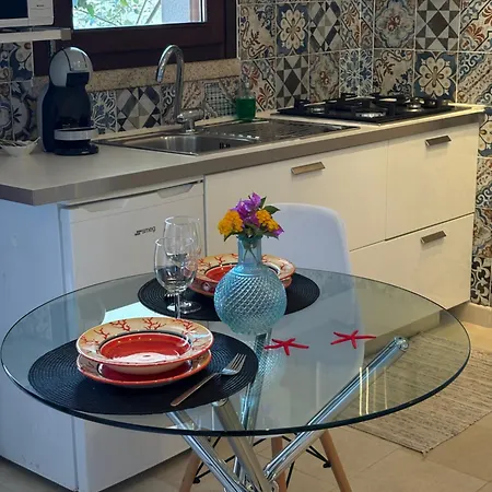 Ξενοδοχείο με διαμερίσματα Borgo Punta Λα Μανταλένα