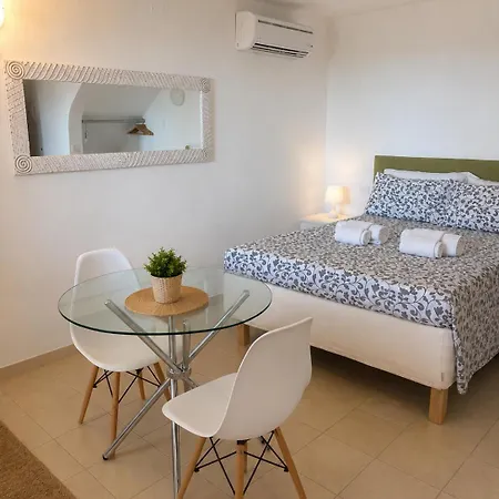 Hotel apartamentowy Borgo Punta La Maddalena (Sassari)