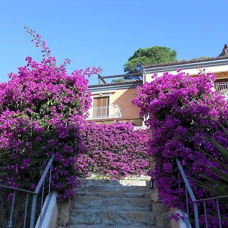 Borgo Punta 4*