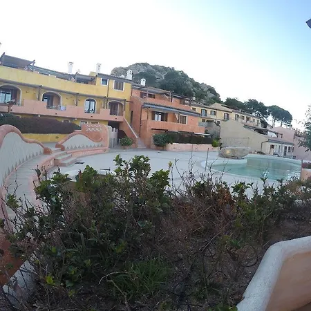 Borgo Punta Aparthotel 4*