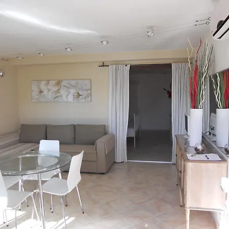 Apartahotel Borgo Punta La Maddalena (Sassari)