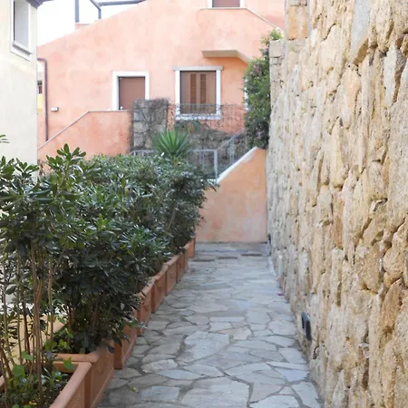 Ξενοδοχείο με διαμερίσματα Borgo Punta 4*