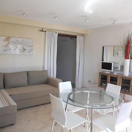 Borgo Punta Ξενοδοχείο με διαμερίσματα Λα Μανταλένα